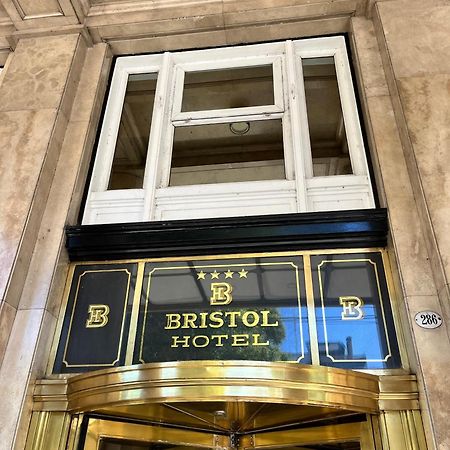 Bristol Hotel Buenos Aires Exterior photo