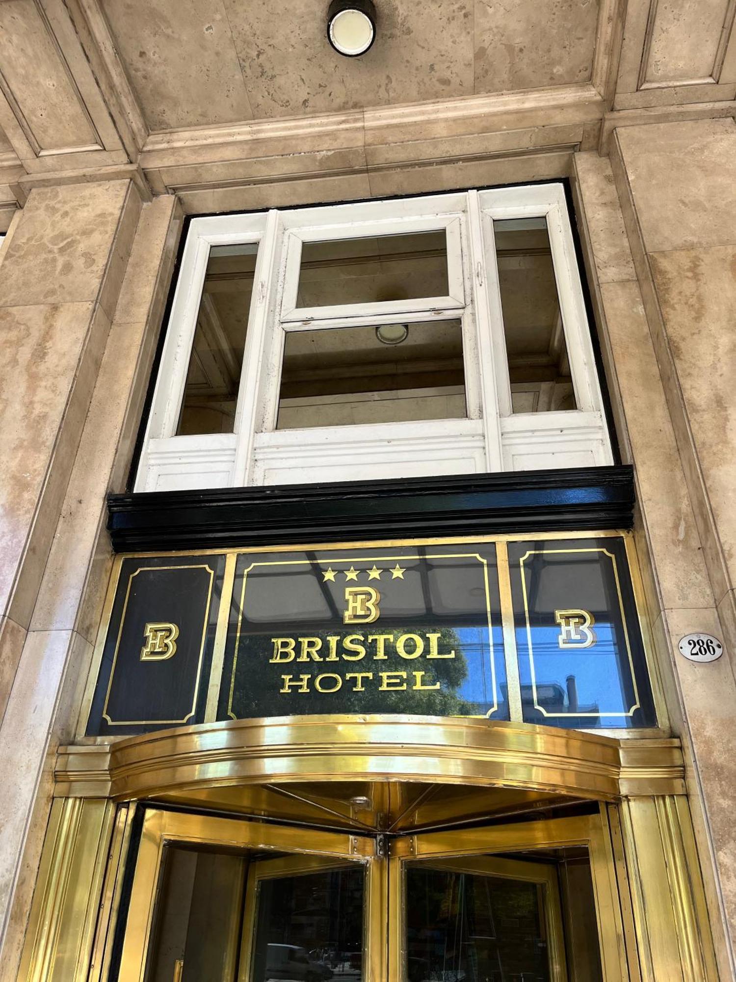 Bristol Hotel Buenos Aires Exterior photo