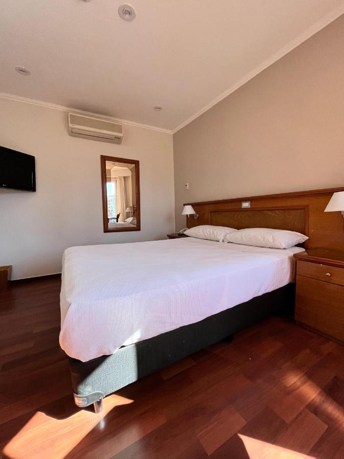 Bristol Hotel Buenos Aires Exterior photo
