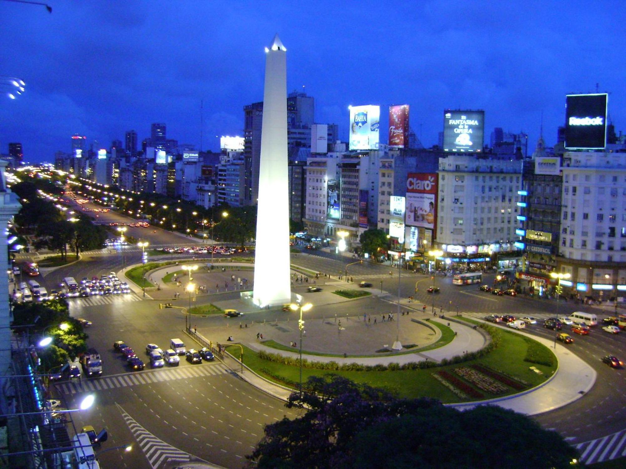 Bristol Hotel Buenos Aires Exterior photo