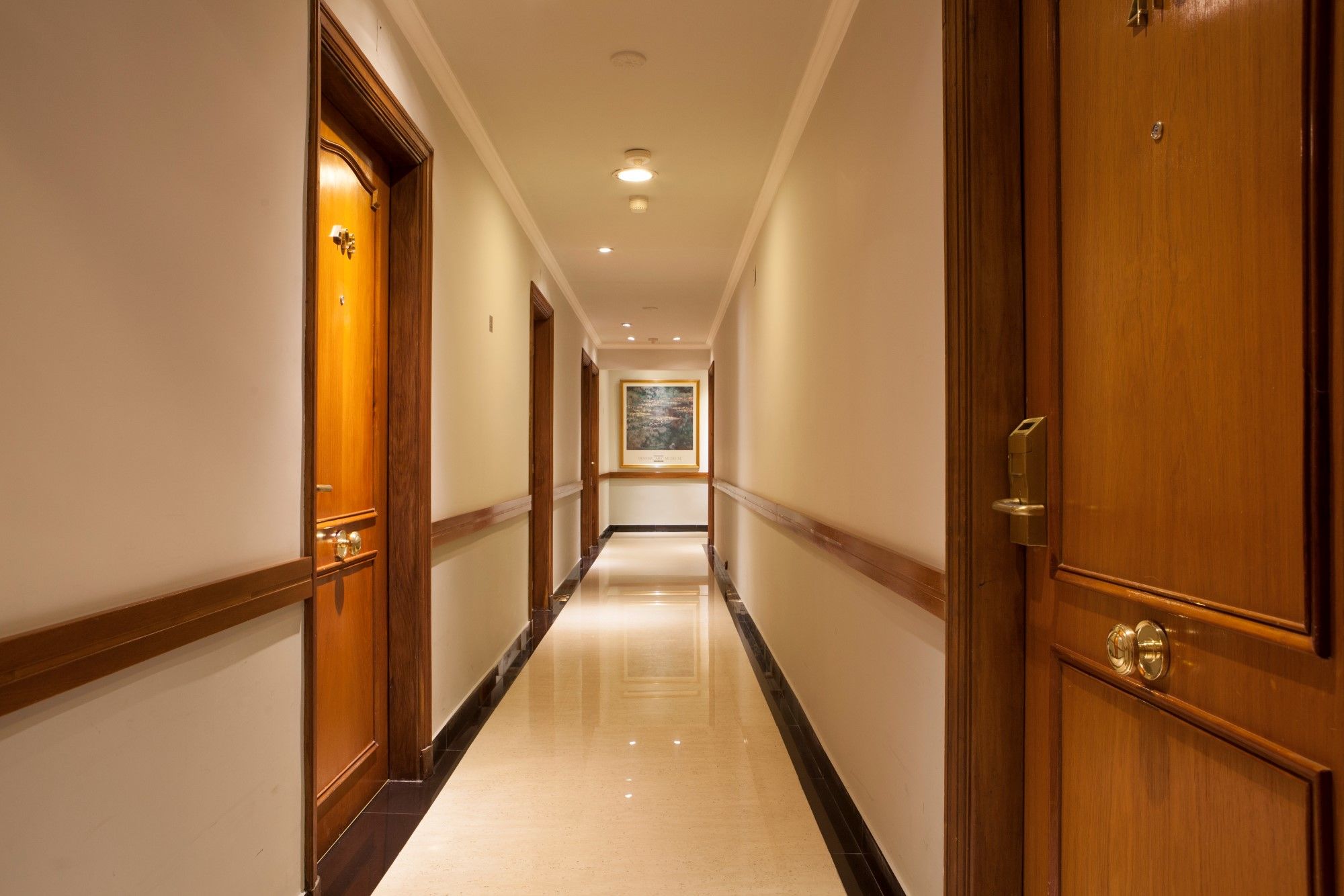 Bristol Hotel Buenos Aires Exterior photo